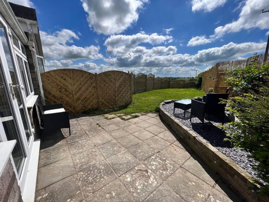 2 Bedroom Holiday Home In The Heart Of West Wales St Clears Kültér fotó