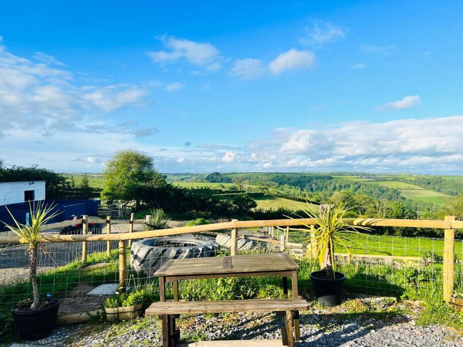 2 Bedroom Holiday Home In The Heart Of West Wales St Clears Kültér fotó